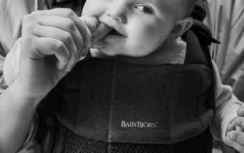 BabyBjorn – 50 de ani de purtare pentru 50 de milioane de bebeluși