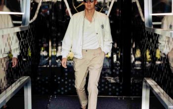 GEORGE RUSSELL A PURTAT PRODUSE DIN COLECȚIA TOMMY HILFIGER PRIMĂVARA 2024 LA AUSTRALIAN GRAND PRIX