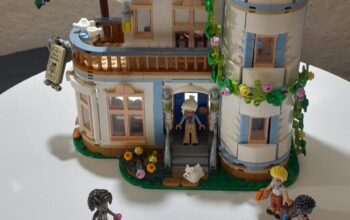 Am construit setul LEGO Friends – Castelul-pensiune
