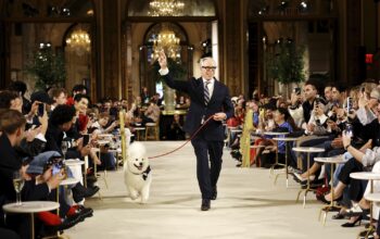 TOMMY HILFIGER PREZINTĂ „PLAZA PREP” ÎN CADRUL NEW YORK FASHION WEEK